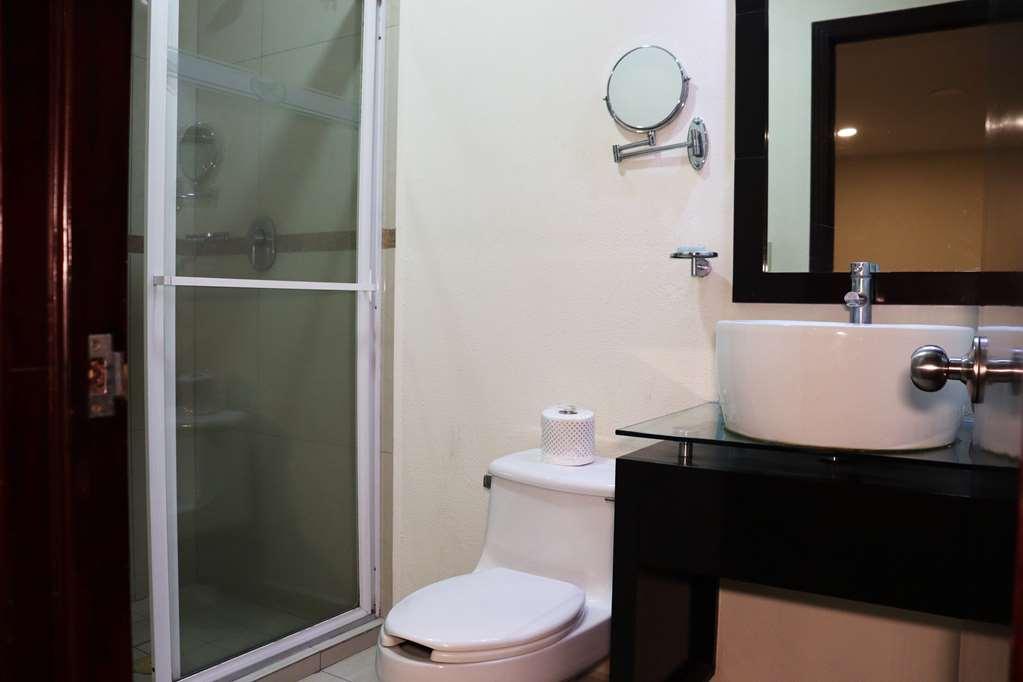 Wyndham Garden Aguascalientes Hotel Стая снимка