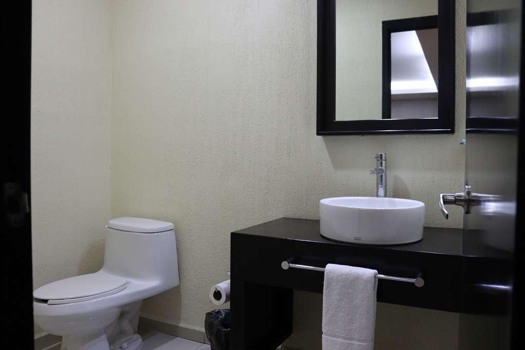 Wyndham Garden Aguascalientes Hotel Стая снимка