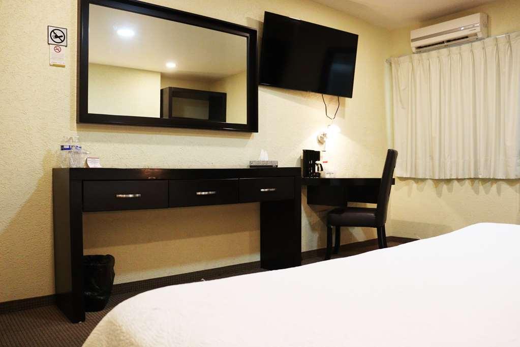 Wyndham Garden Aguascalientes Hotel Стая снимка